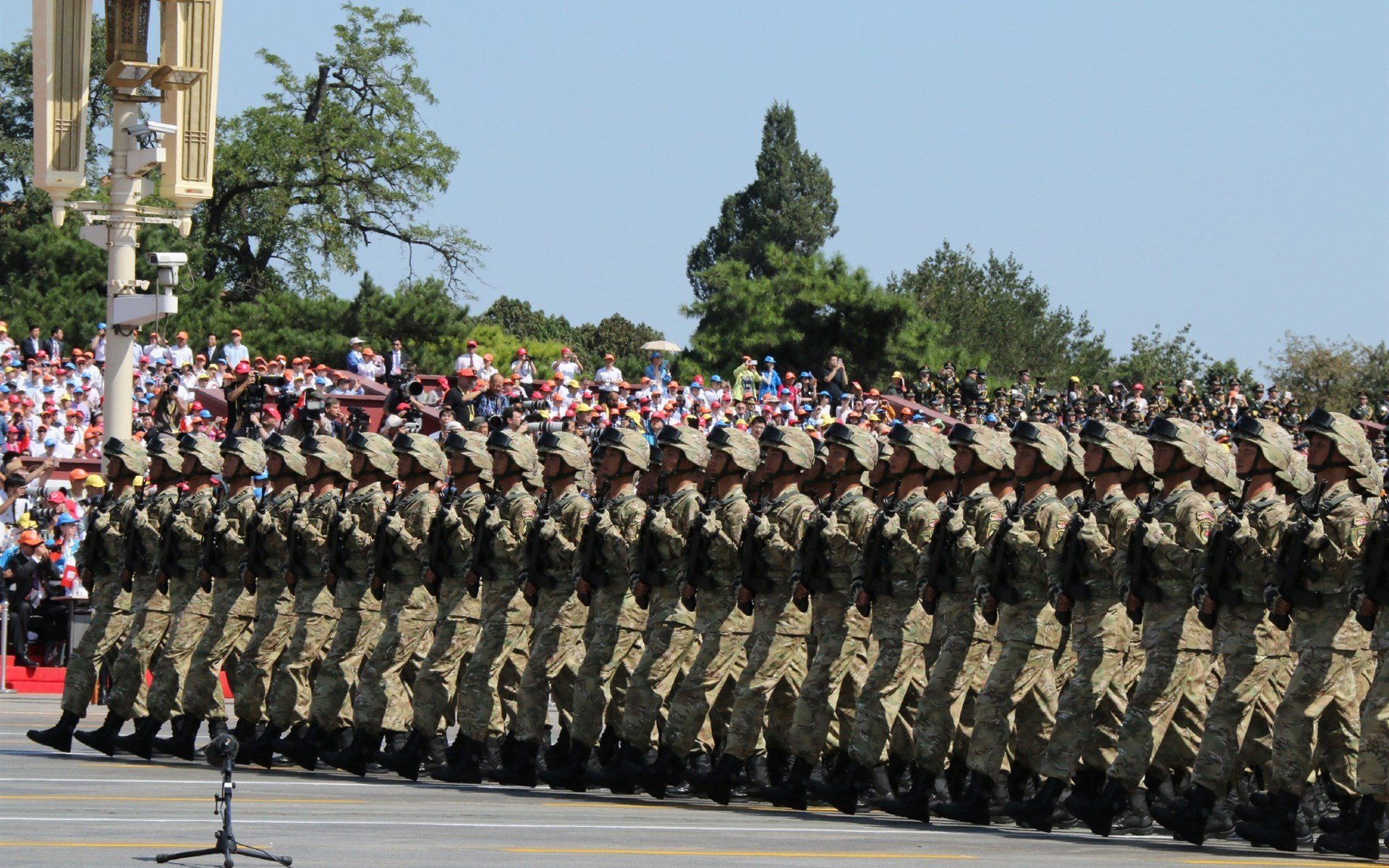 绿茵交响诗，曼城轻取勒沃库森，德里赫特教科书级表现定格经典